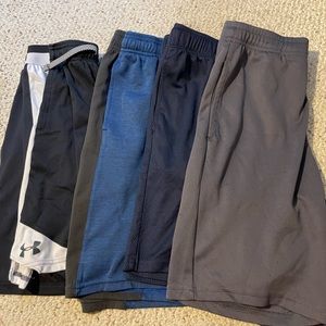 4pair boys shorts size large